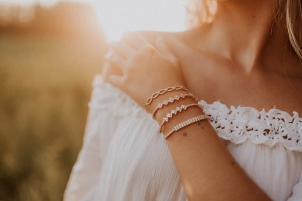 Lunavit zartes Damenarmband mit Magnet und Germanium  für moderne Styles und Outfits